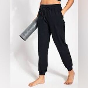 Beyond Yoga Spacedye Commuter Jogger Darkest Night L Large